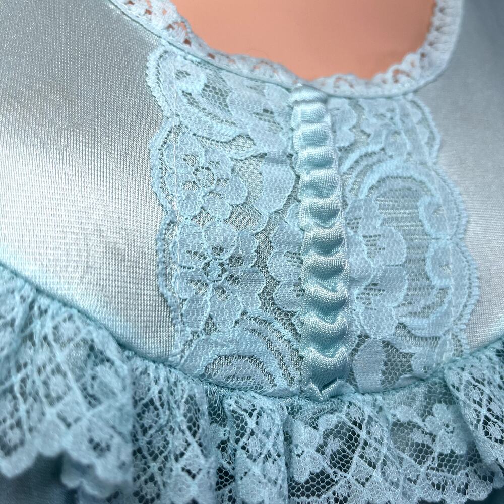 VTG 60s Handmade Blue Nylon Lace Trim Pleated Nightgown M Coquette Cottagecore - Picture 7 of 17